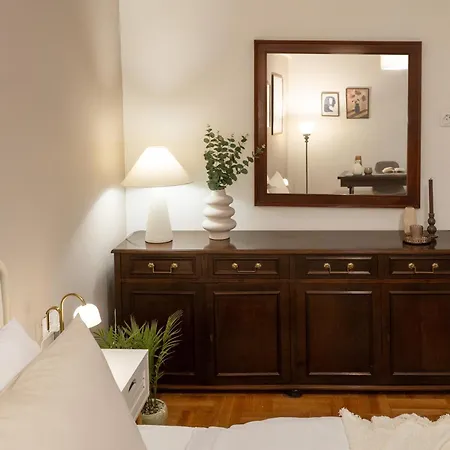 Apartament Agias Sofias Grand Saloniki